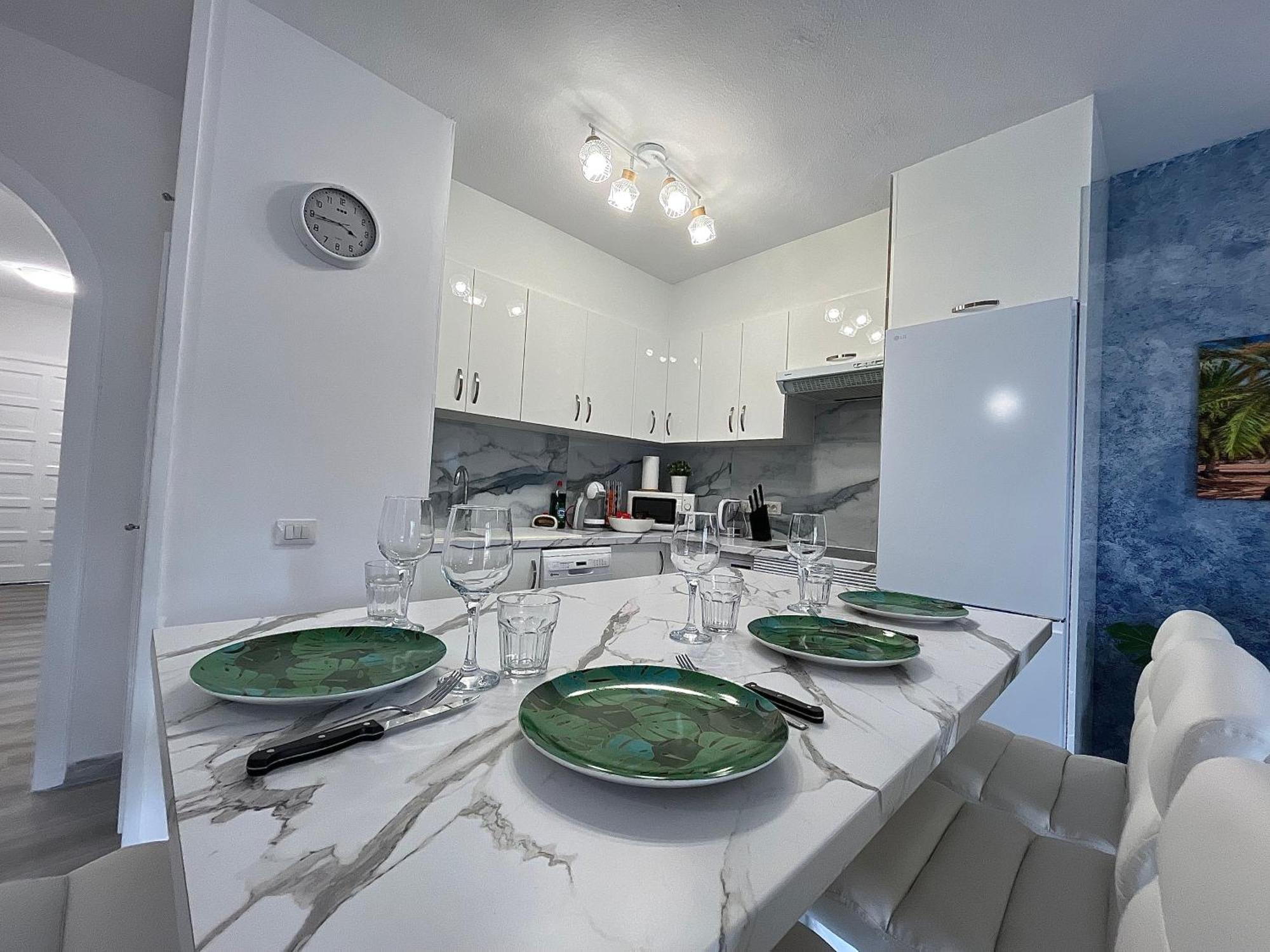 Ocean Light Apartment Los Cristianos  Extérieur photo
